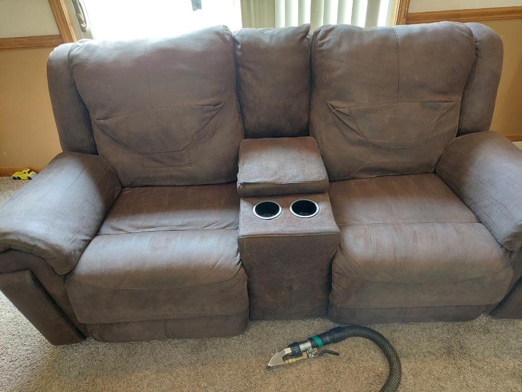 Couch Cleaning Macomb County